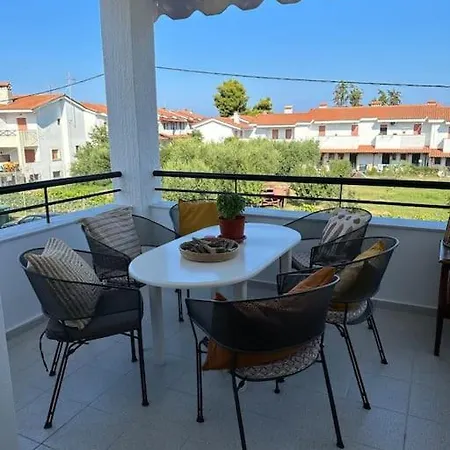 Irida Luxury 아파트